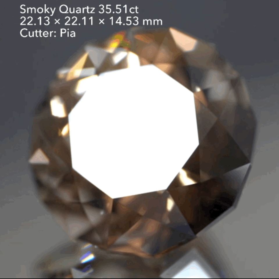 ★ユサシゴロー加入記念★支援ハラキリ1円オークション★ギザギザしたガードルにご注目👍大粒スモーキークォーツ35.51ct✨12/8スタート〜1/8終了🤣 ピアッちゃん作品