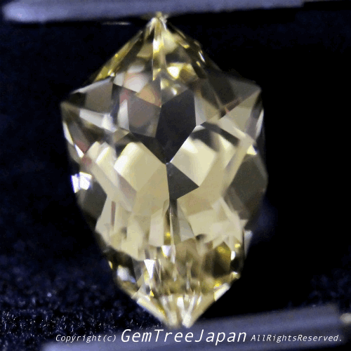 師匠作品 カッコイイ楯型“シールドカット”ラブラドライト4.11ct💎