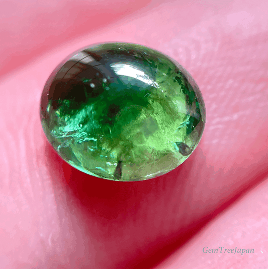 素晴らしいグリーンの濃淡🍏カボショントルマリン1.76ct吉村作品👍GTJ名物【HPオークション】こちらはクーポンはごめんなさい🙏
