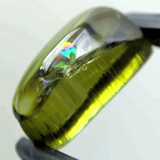 あえて天然感を残したカット&肉眼で見える虹🌈面白いグリーントルマリン3.391ct✨レイちゃん作品