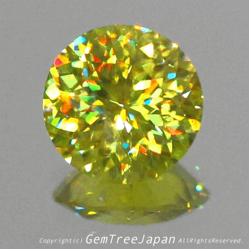 ラウンド0.90ct⭐️ハイレベルな万華鏡スフェーン✨✨✨この完成度の高さ「ヤバい」です❗️ピアっちゃんの凄腕さを感じます👍