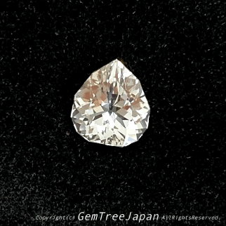 個性的な形・個性のない色♪ピュアホワイトトパーズ3.23ct✨11/17お昼Live配信商品⚡️師匠作品💎