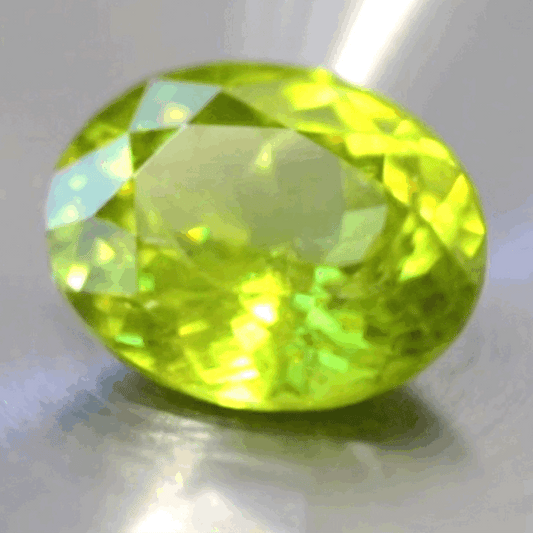 GTJ一押し‼️とまではいかないけど、普通に綺麗で価値あるグリーンスフェーン1.85ct✨ピアッちゃん作品💎再撮影必須案件につき今だけ特価
