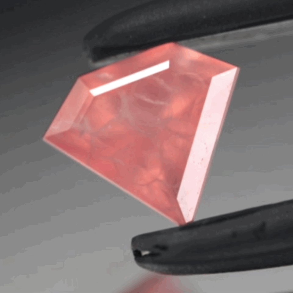 また新たな宝石形 が完成💎“日本が誇る北海道の宝”ロードクロサイト0.562ct✨ゲオちゃん作品👍