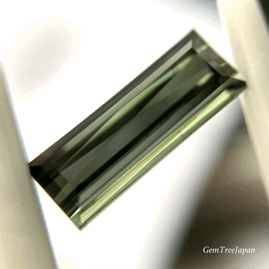 『渋い』以外の言葉が見つかりません🙇カーキ系トルマリン 1.30ct💎 ゲオちゃん作品
