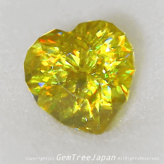 『2個ぽっきり』“ファンシーハート”のマダガスカルスフェーン💎こちらは0.66ctです✨11/16Live配信⚡️ピアっちゃん作品