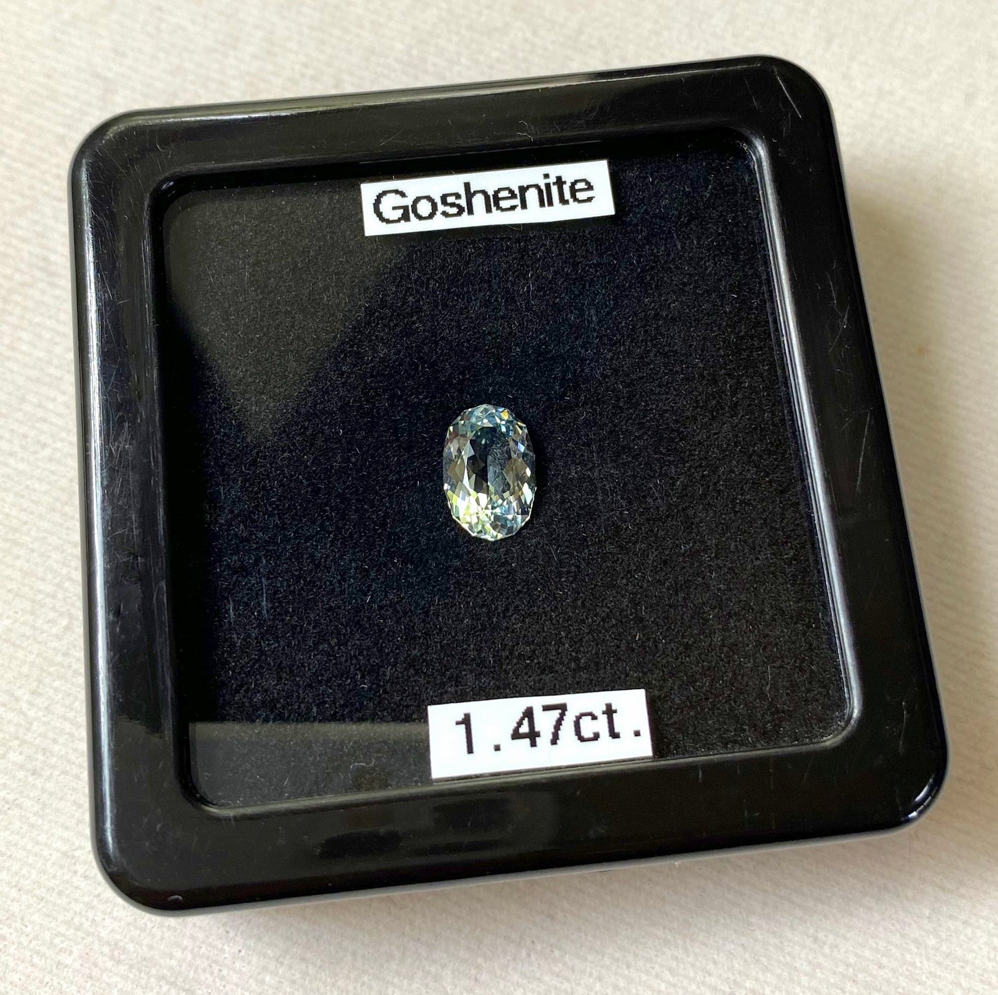 ゴッシェナイト1.47ct💎レイちゃん作品