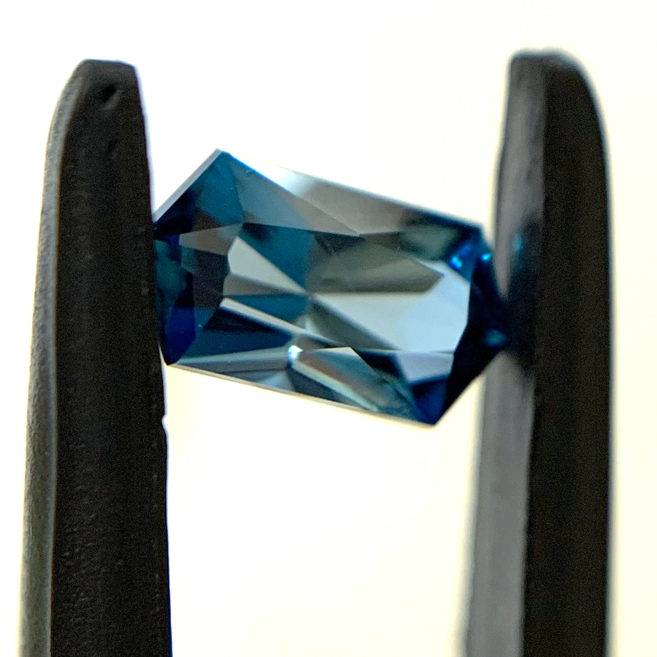 ファンシーカットのロンドンブルートパーズ0.51ct✨クーポンはごめんなさい🙇♀️🙇♀️🙇♀️