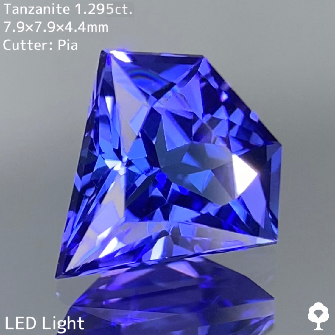 全て要素が美しい抜群のプロポーションの美色宝石形★タンザナイト1.295ct