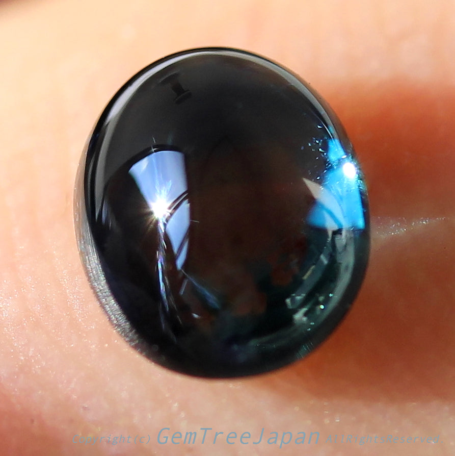 “BlueとGreenの美しき融合色💎”つるつるカボションの非加熱サファイア1.229ct✨“《イイ石拡散》プライス”でご紹介❗️