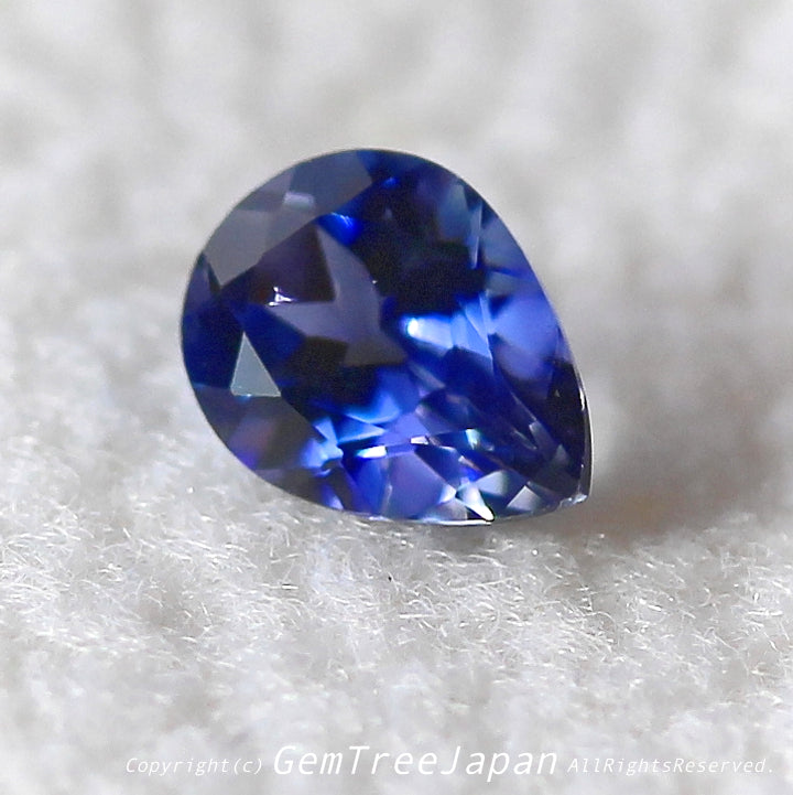 これぞ王道❗️癖のない色・形・輝き✨ベニトアイト0.25ct💎