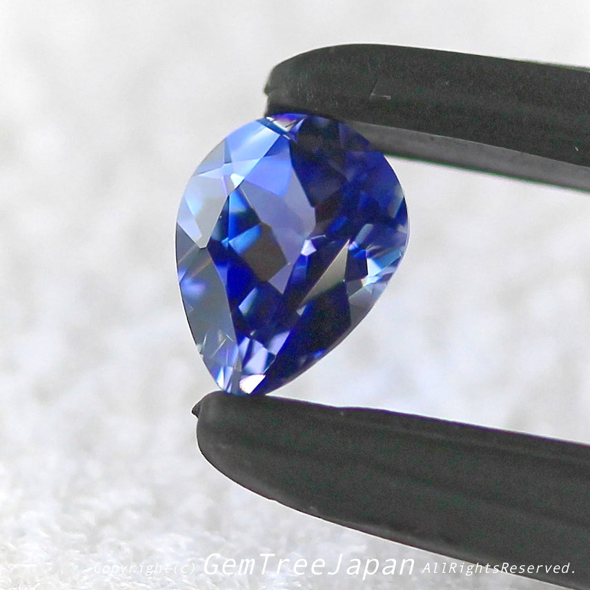 これぞ王道❗️癖のない色・形・輝き✨ベニトアイト0.25ct💎