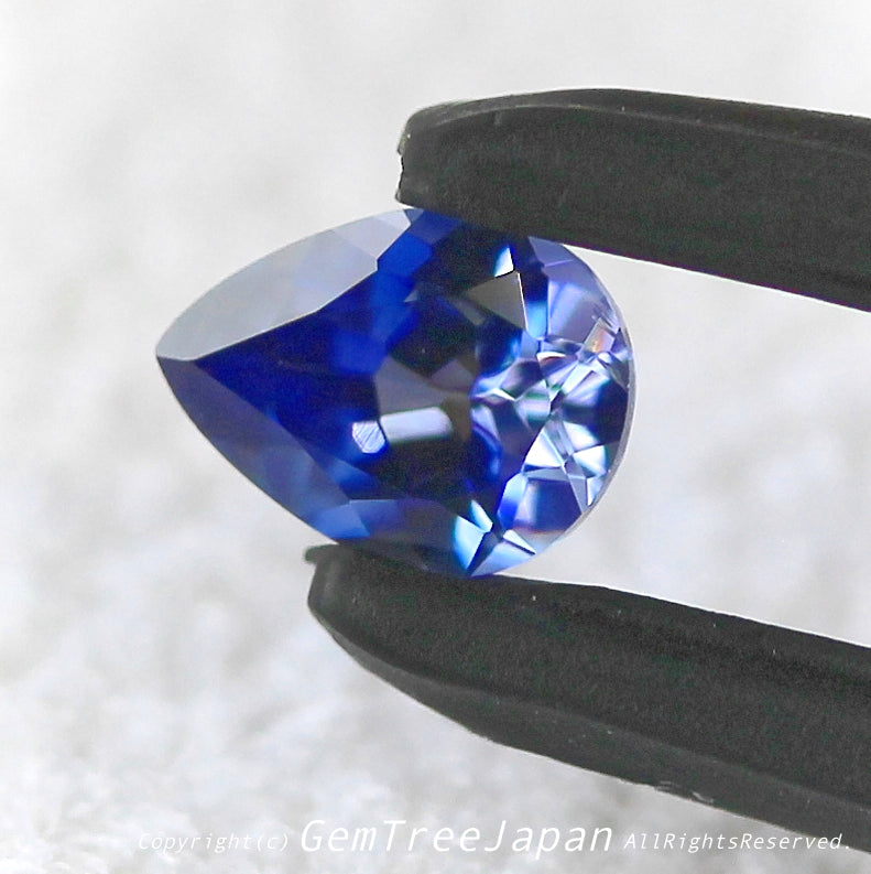 これぞ王道❗️癖のない色・形・輝き✨ベニトアイト0.25ct💎