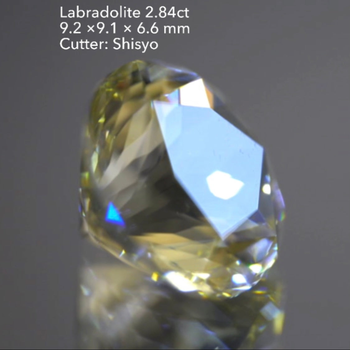【SOLD OUT】6角形テーブルラブラドライト2.84ct✨師匠作品👍LIVE中お問合せ一番乗り特価でご紹介です♪