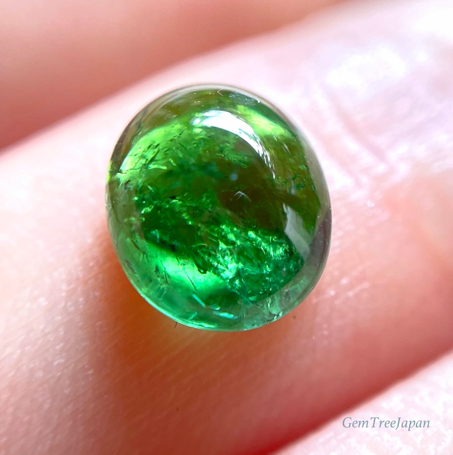 素晴らしいグリーンの濃淡🍏カボショントルマリン1.76ct吉村作品👍GTJ名物【HPオークション】こちらはクーポンはごめんなさい🙏