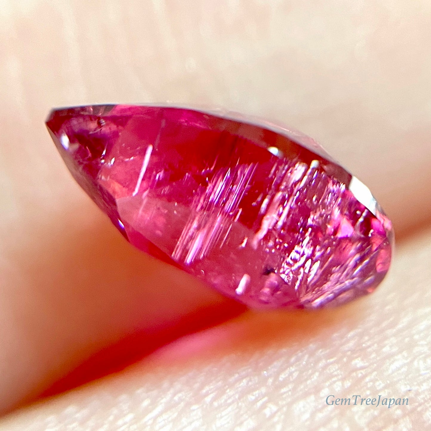 流れ星インクル💫ルベライト(トルマリン)1.26ct💗ピアっちゃん作品👍GTJ名物【HPオークション】こちらはクーポンはごめんなさい🙏