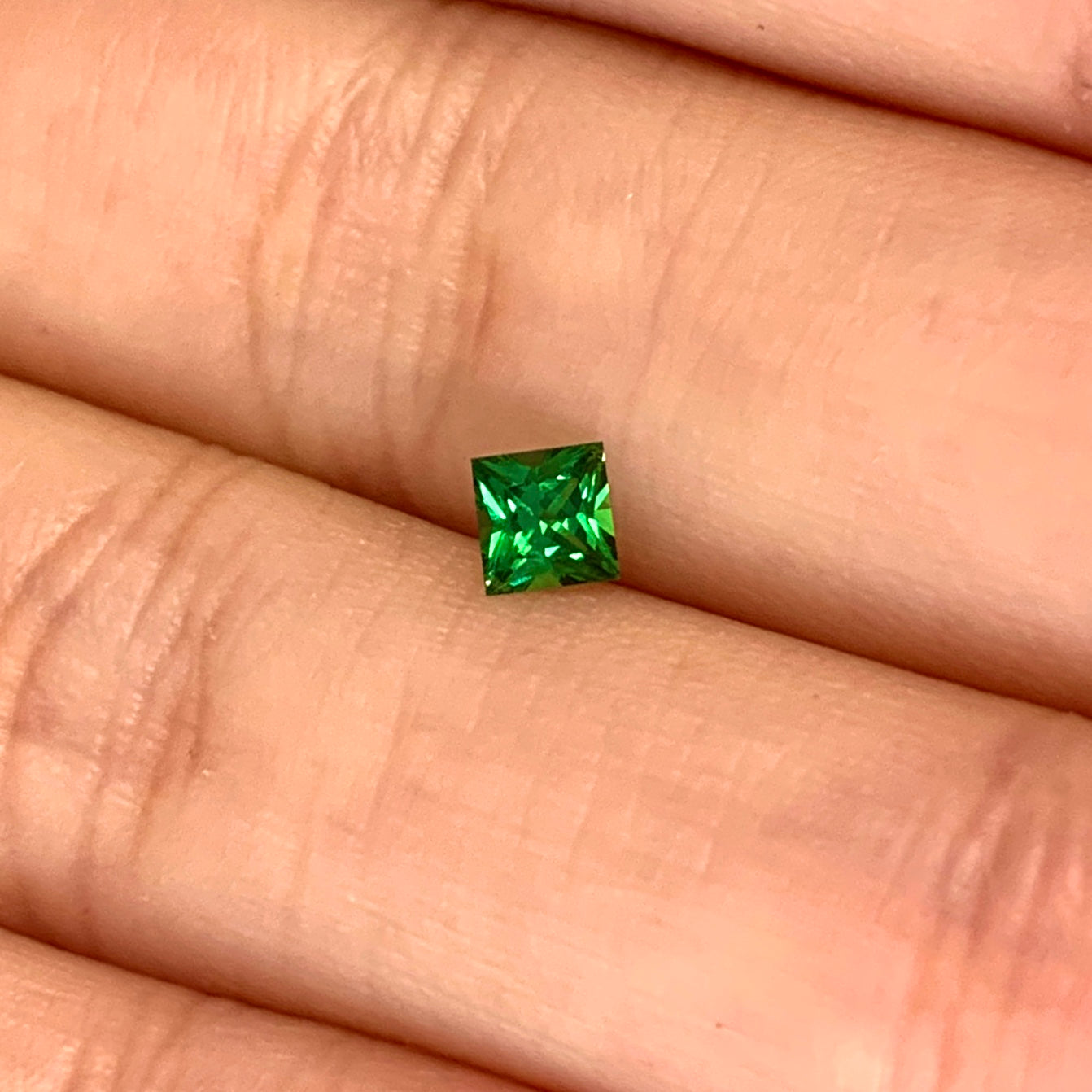 ツァボライト(グリーンガーネット) 0.296ct✨11/17お昼Live配信商品⚡️ピアっちゃん作品💎✨
