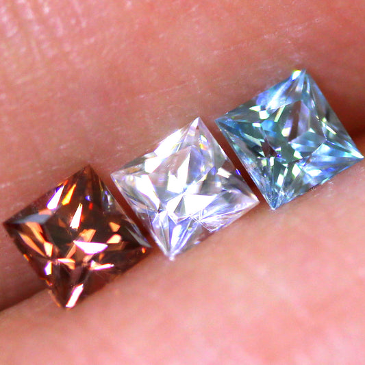 ピアッちゃん作品✨ プリンセスカットジルコン 3個セット💎トータル1ct UP💎3pc合計1.02ct💎 (0.33ct 0.33ct 0.36ct )