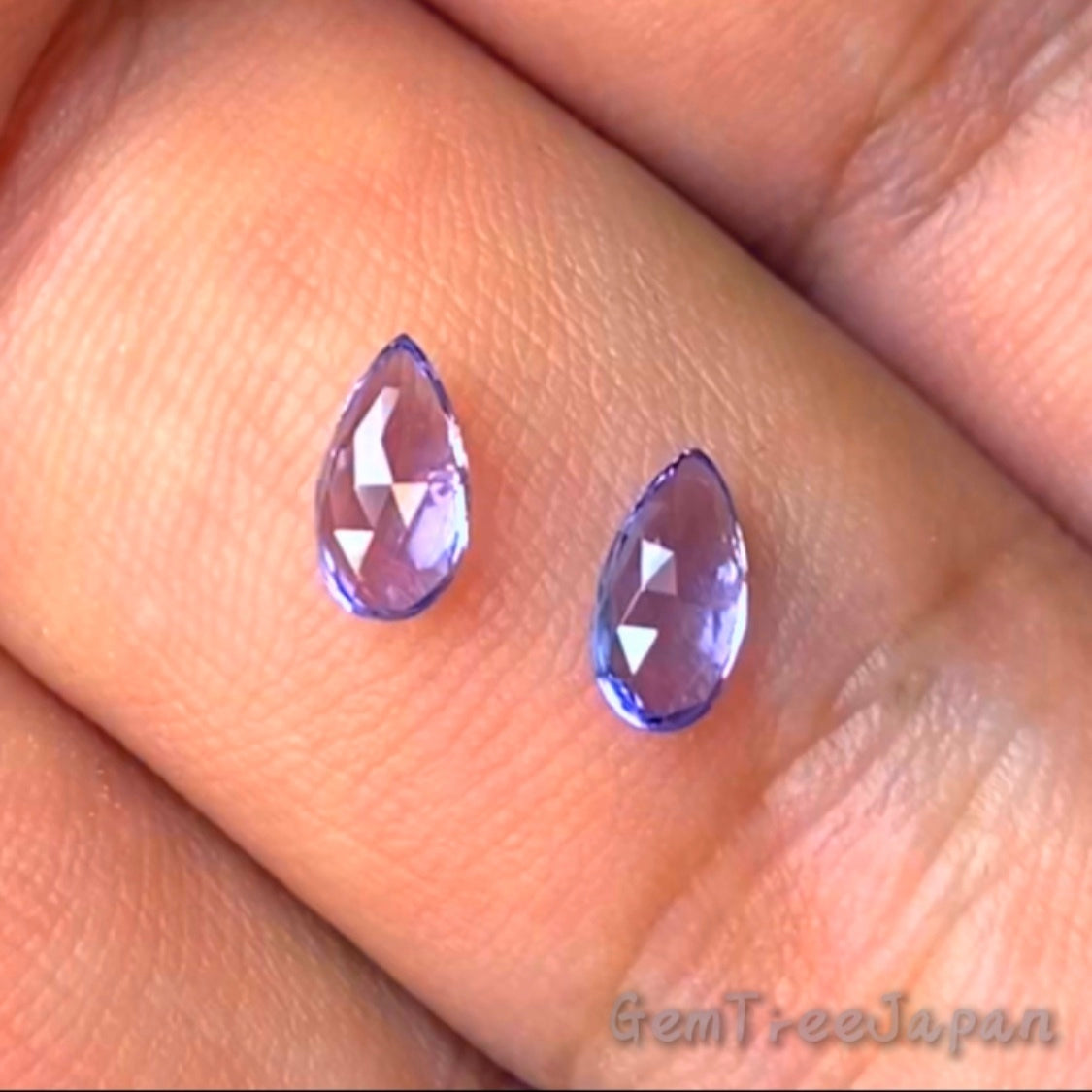 社長作リバーシブルタイプのタンザナイト2個セット計1.07ct✨💎