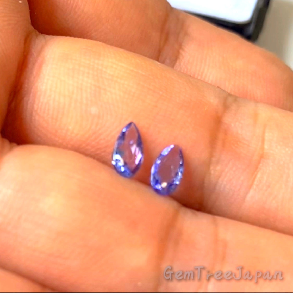 社長作リバーシブルタイプのタンザナイト2個セット計1.07ct✨💎