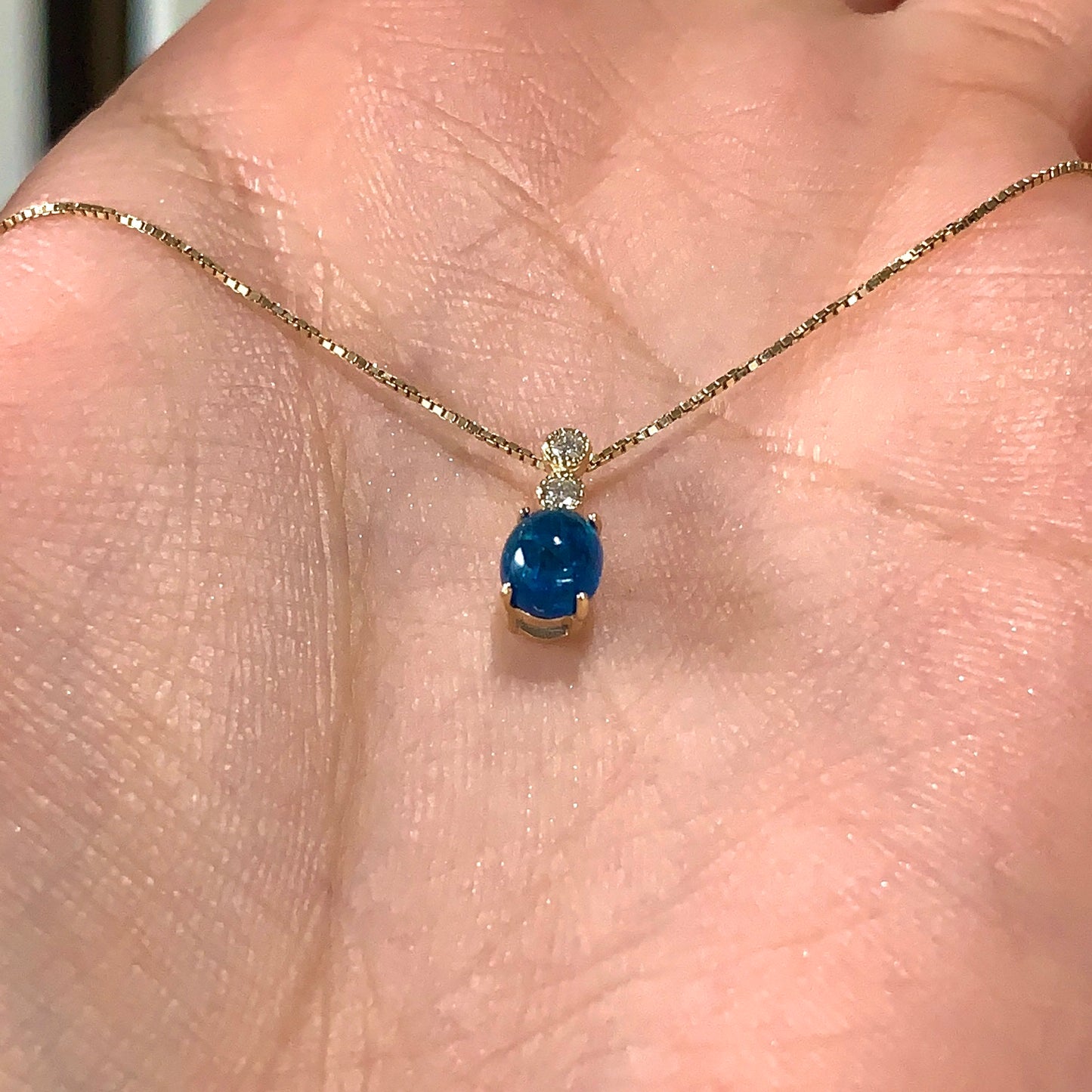 【GTC動画紹介品🎶】新作🌟10金ペンダント💎✨コチラは青ver💙インパクトのあるブルーの彩りに癒されるアパタイトのYGペンダント