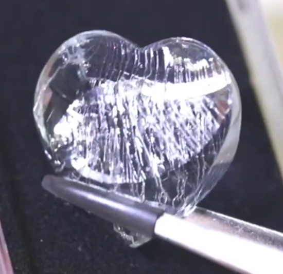 芸術作品「心の目」アクアマリン 26.480ct🤍👀ゲオちゃん作品✨12/8 Live配信商品💎🌳⚡️