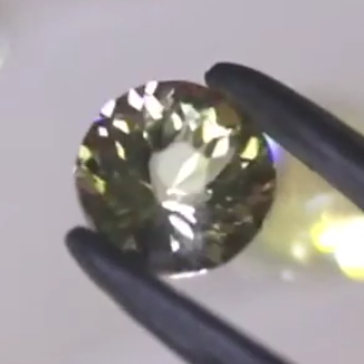 ハニカムダリアのラブラドライト1.37ct✨師匠作品🐝12/8 Live配信商品💎🌳⚡️