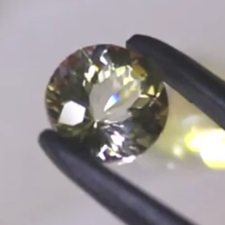 ハニカムダリアのラブラドライト1.37ct✨師匠作品🐝12/8 Live配信商品💎🌳⚡️