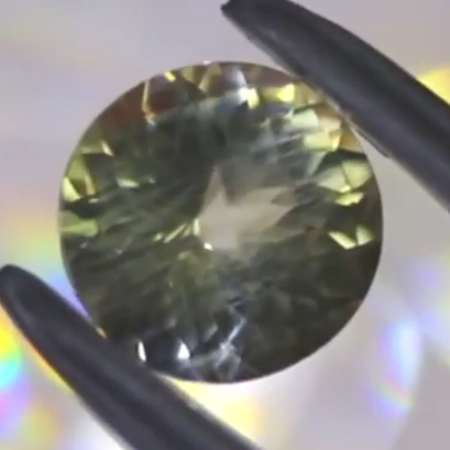 くららカットのラブラドライト1.59ct✨師匠作品❗️12/8 Live配信商品💎🌳⚡