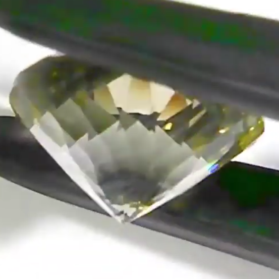 くららカットのラブラドライト1.59ct✨師匠作品❗️12/8 Live配信商品💎🌳⚡