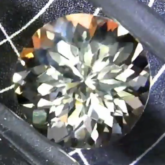 ハニカムダリアのラブラドライト1.37ct✨師匠作品🐝12/8 Live配信商品💎🌳⚡️