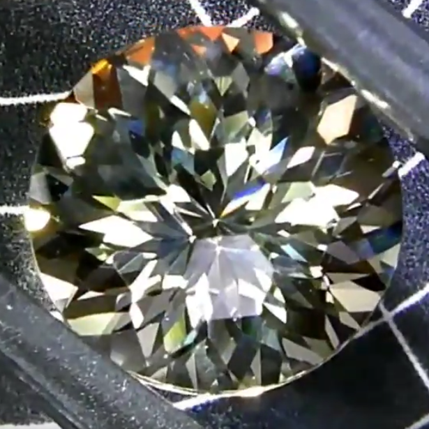 ハニカムダリアのラブラドライト1.70ct✨師匠作品🐝12/8 Live配信商品💎🌳⚡️