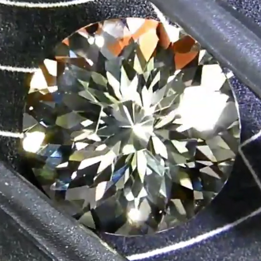 ハニカムダリアのラブラドライト1.70ct✨師匠作品🐝12/8 Live配信商品💎🌳⚡️