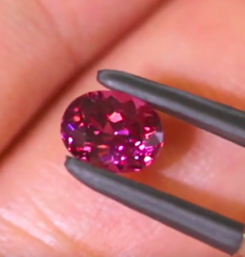 マラヤガーネット 1.46ct オーバル GemTreeヴィンテージ✨GemTreeLive 12/28(月)13:00~ご紹介商品💎🌳⚡️