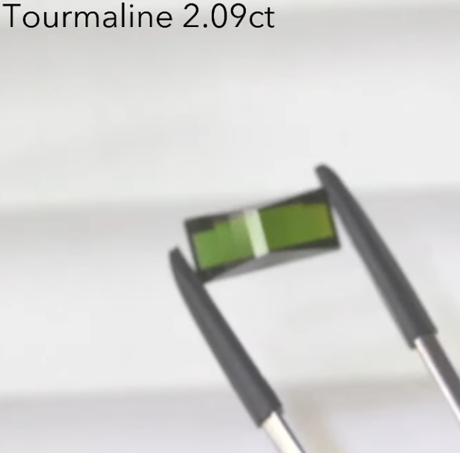 トルマリン 2.09ct ゲオちゃん新作✨ 3/4 12:00~Live配信商品💎🌳⚡️