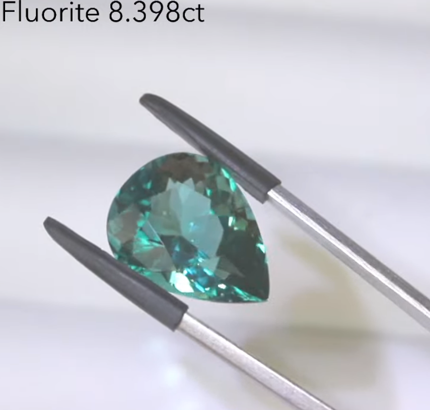 フローライト 8.398ct アディダス作品✨ 3/4 12:00~Live配信商品💎🌳⚡️