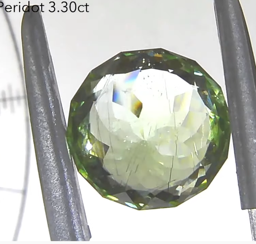 ペリドット 3.30ct レイちゃん作品✨ 3/4 12:00~Live配信商品💎🌳⚡️
