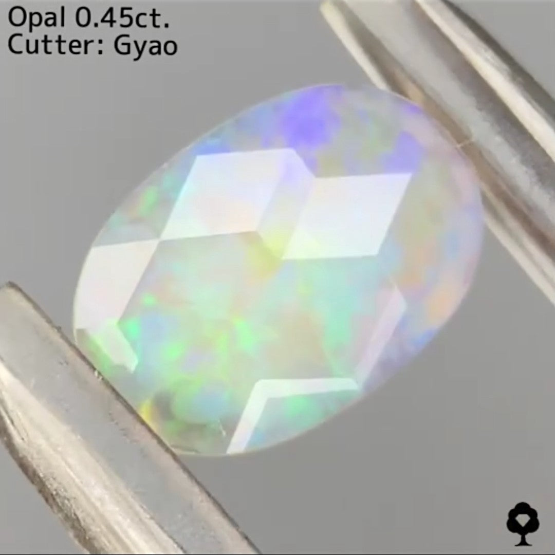 【キューブカット】クリスタルオパール 0.457ct