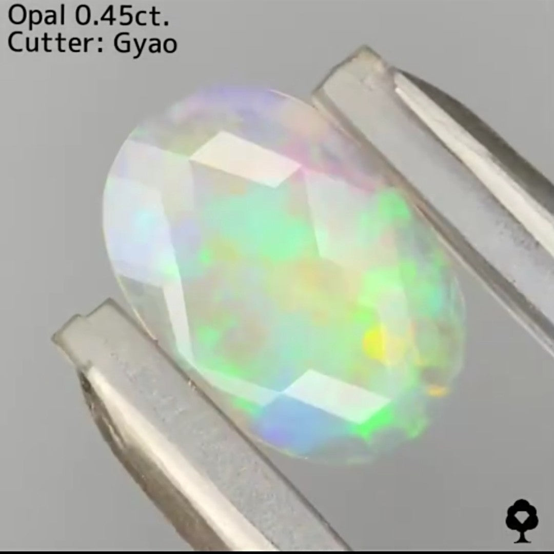 【キューブカット】クリスタルオパール 0.457ct