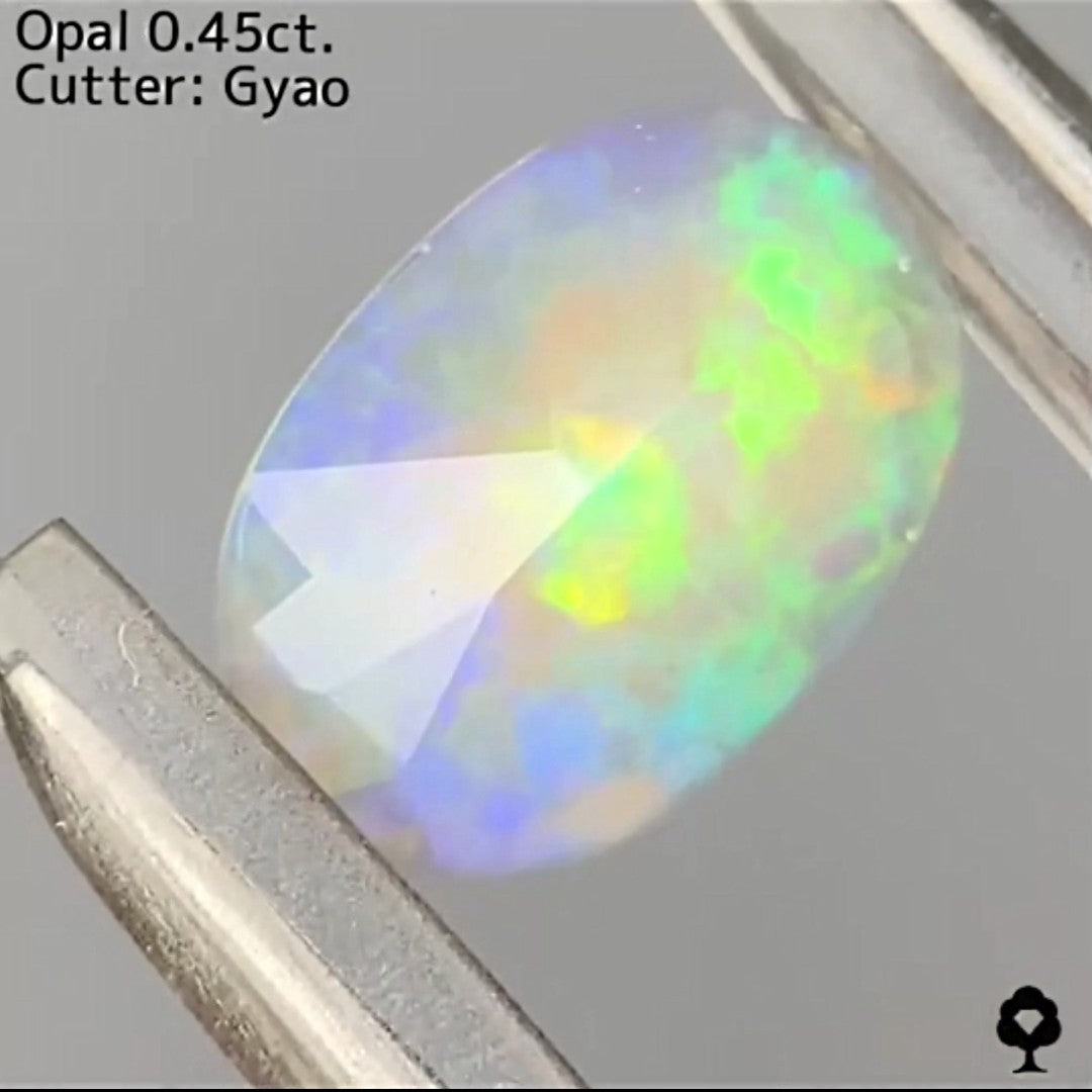 【キューブカット】クリスタルオパール 0.457ct