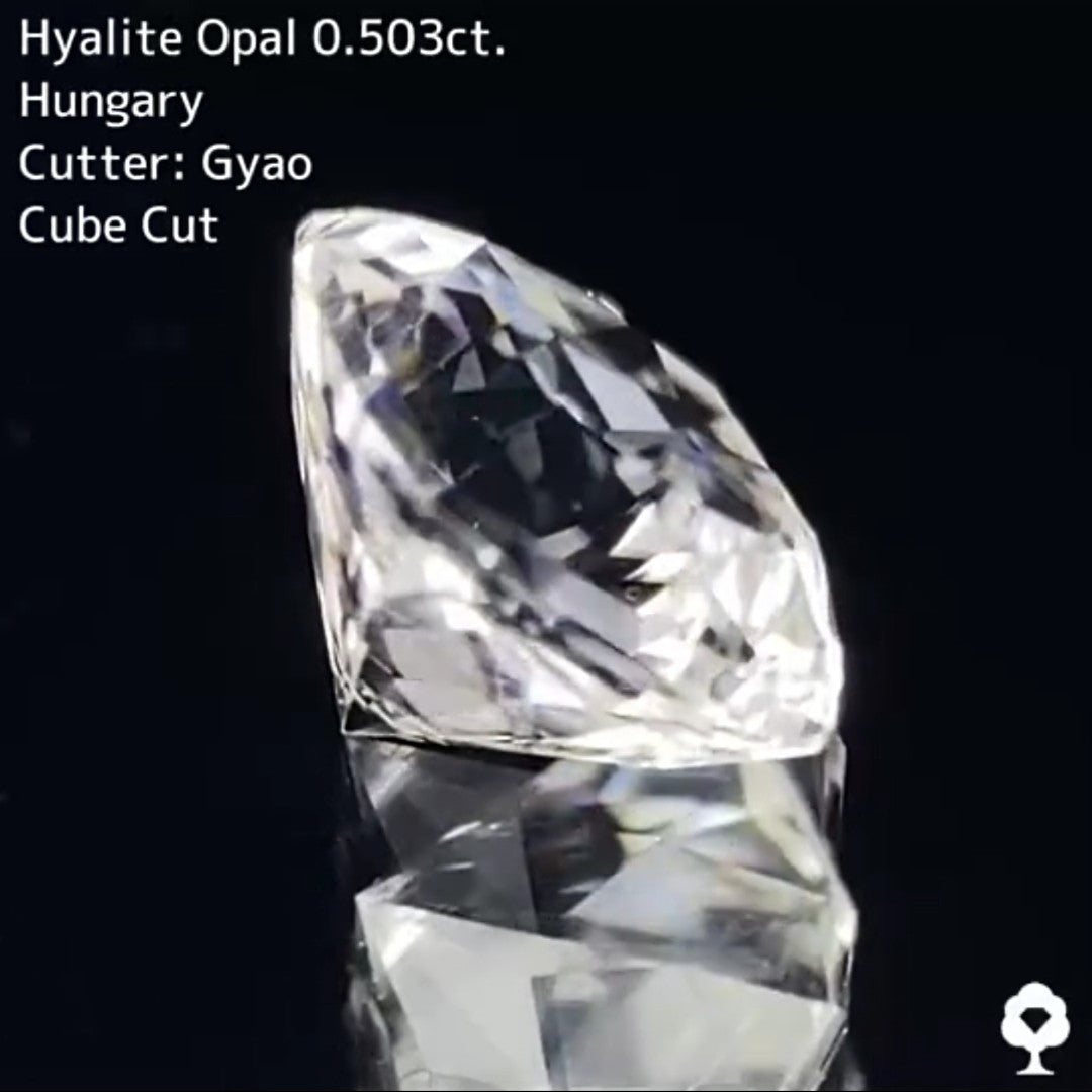 クッション★ハンガリー産ハイアライトオパール0.503ct ★