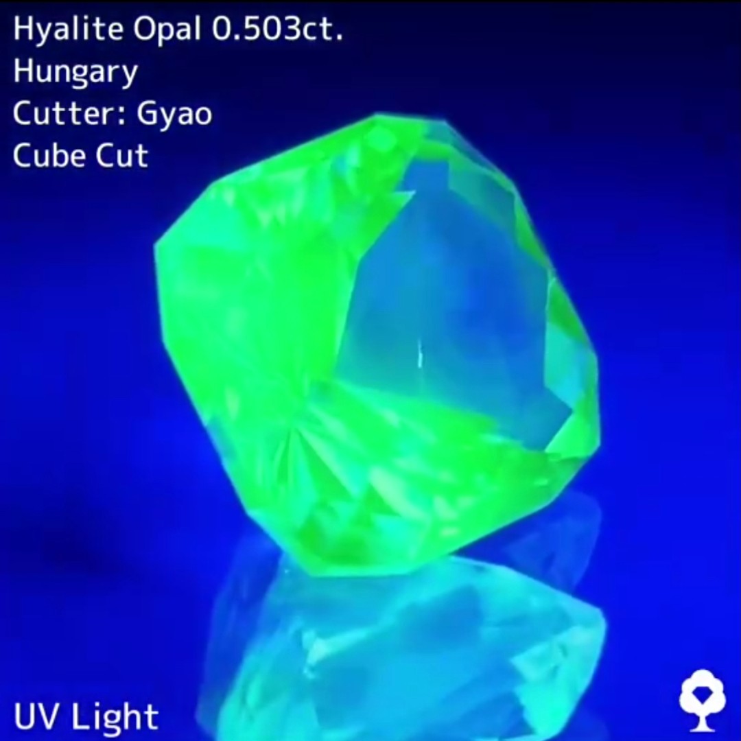 クッション★ハンガリー産ハイアライトオパール0.503ct ★