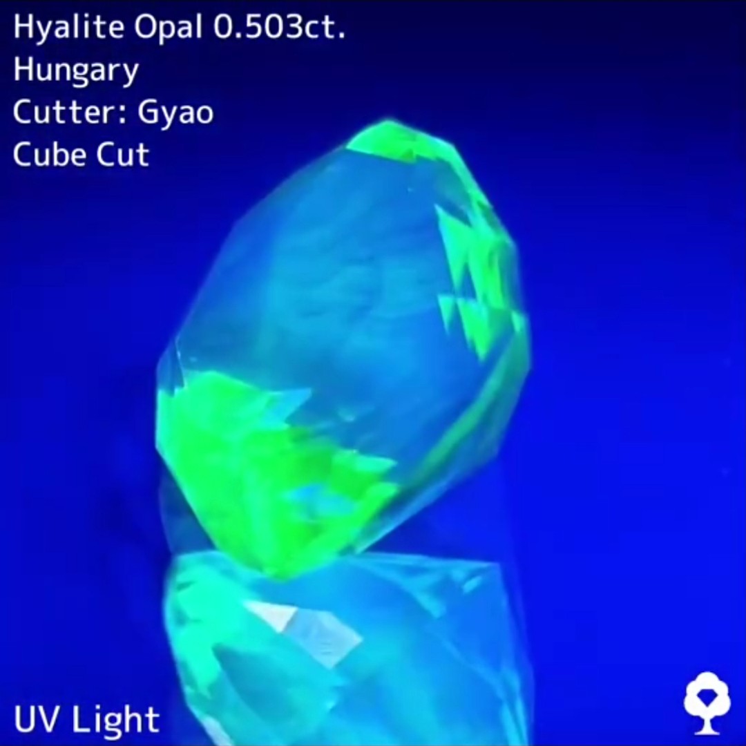 クッション★ハンガリー産ハイアライトオパール0.503ct ★