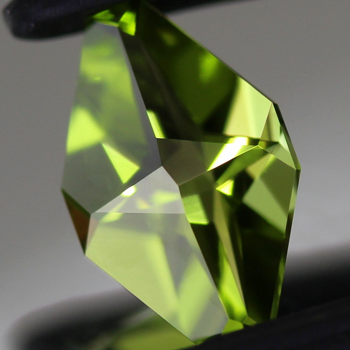 ゲオ先生作品特集「ファンシーカイトカット」パキスタンペリドット1.427ct✨ 3/21 プレミア配信💎🌳⚡️
