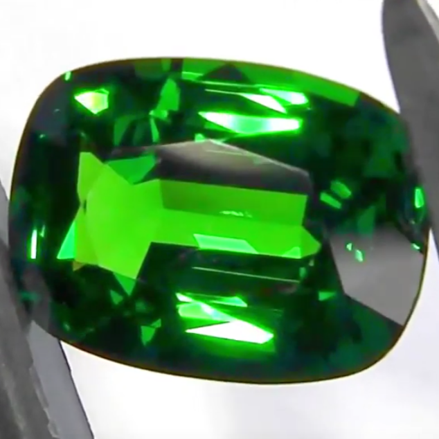 ツァボライト2.132ct✨アディダス作品✨12/8 Live配信商品💎🌳⚡️