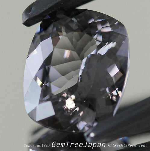 ピアっちゃん作品✨「大きなスピネル博物館」渋カッコいい2.600ct💎