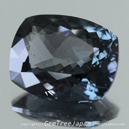 ピアっちゃん作品✨「大きなスピネル博物館」独特の青味が煌めく2.120ct💎
