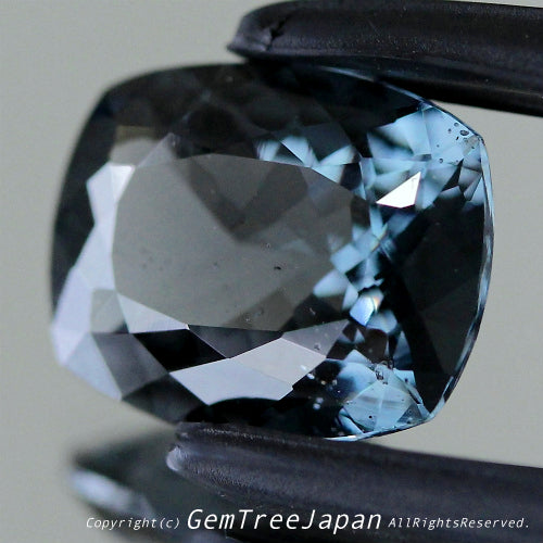 ピアっちゃん作品✨「大きなスピネル博物館」独特の青味が煌めく2.120ct💎