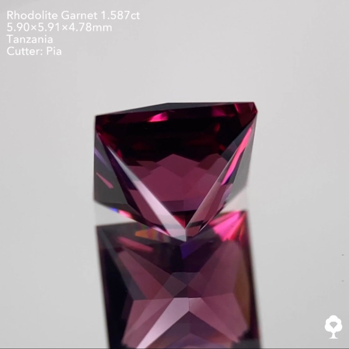 【GTJウェブサイト個展プライス】濃厚美色から鮮やかで鋭い煌めきを放つプリンセス★ロードライトガーネット1.587ct ピアッちゃん作品