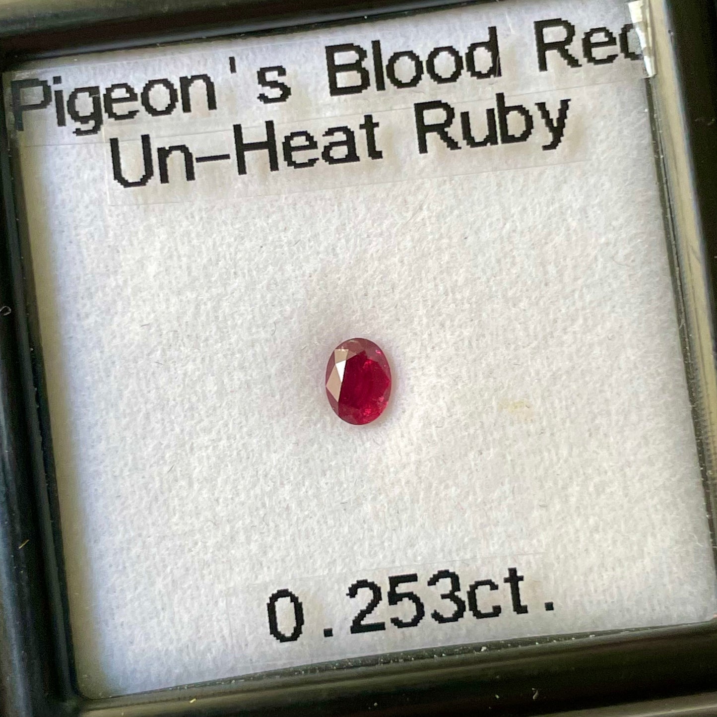非加熱ピジョンブラッドレッドルビー0.253ct💎ピアッちゃん作品